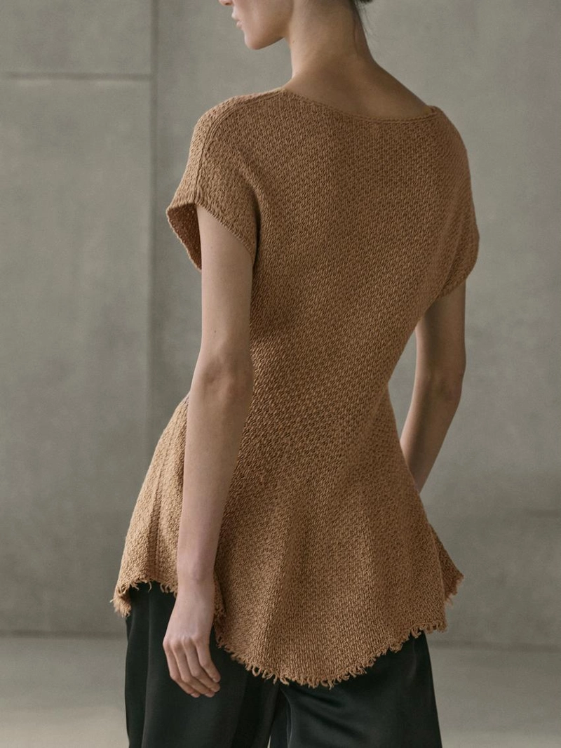 Топ из 100% льна с декоративной отделкой