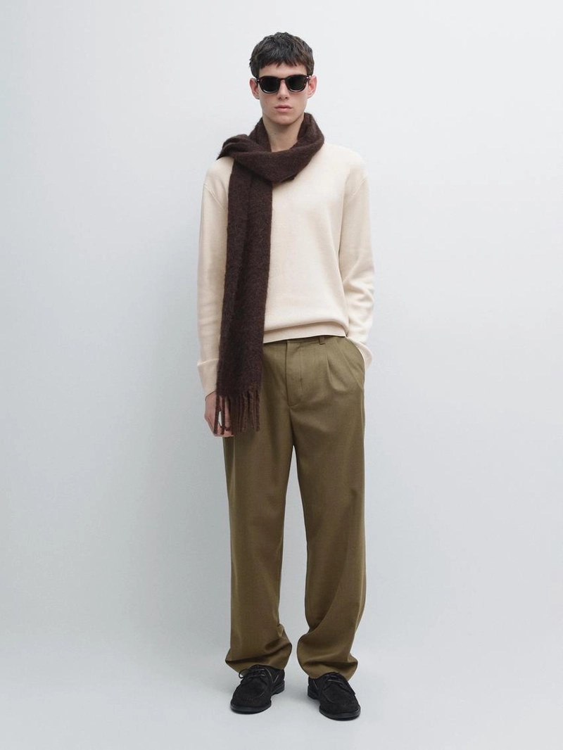 Свитер из хлопкового трикотажа с круглым вырезом