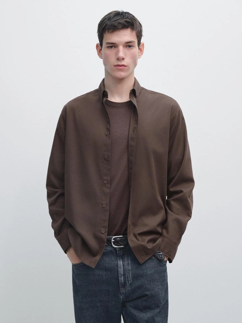 Рубашка из хлопковой ткани с регулярной посадкой