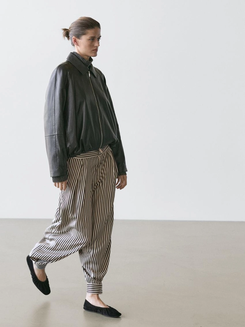 Полосатые брюки с запахом и вытачками