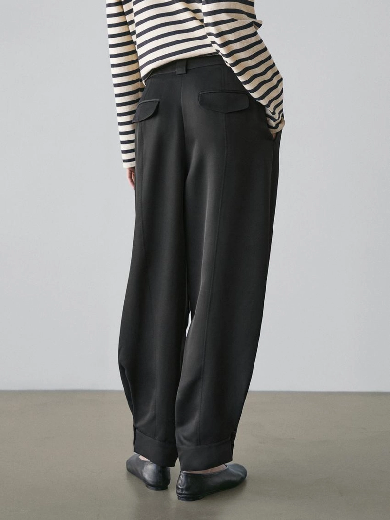 Брюки саруэль из плавного материала