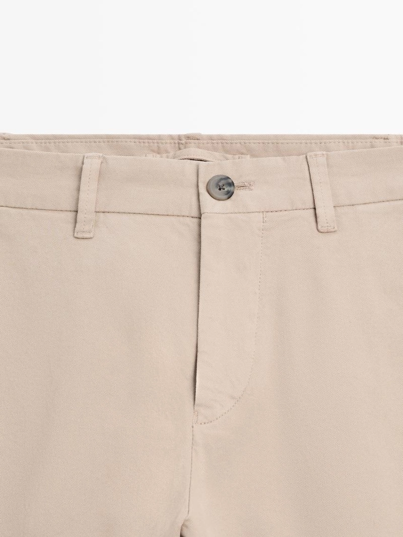 Брюки из хлопкового смесового материала в зауженном крое