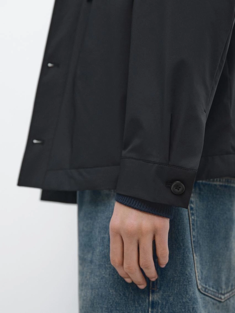 Короткая куртка с деталями карманов