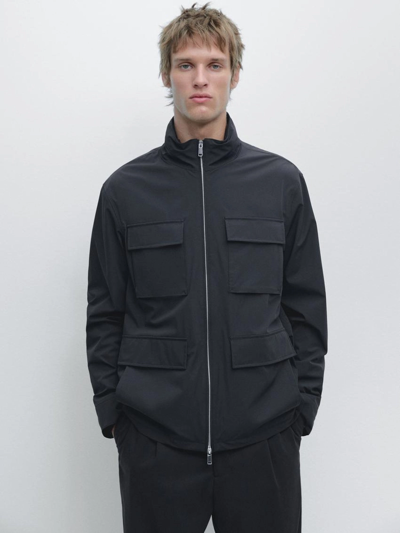 Куртка из эластичной ткани