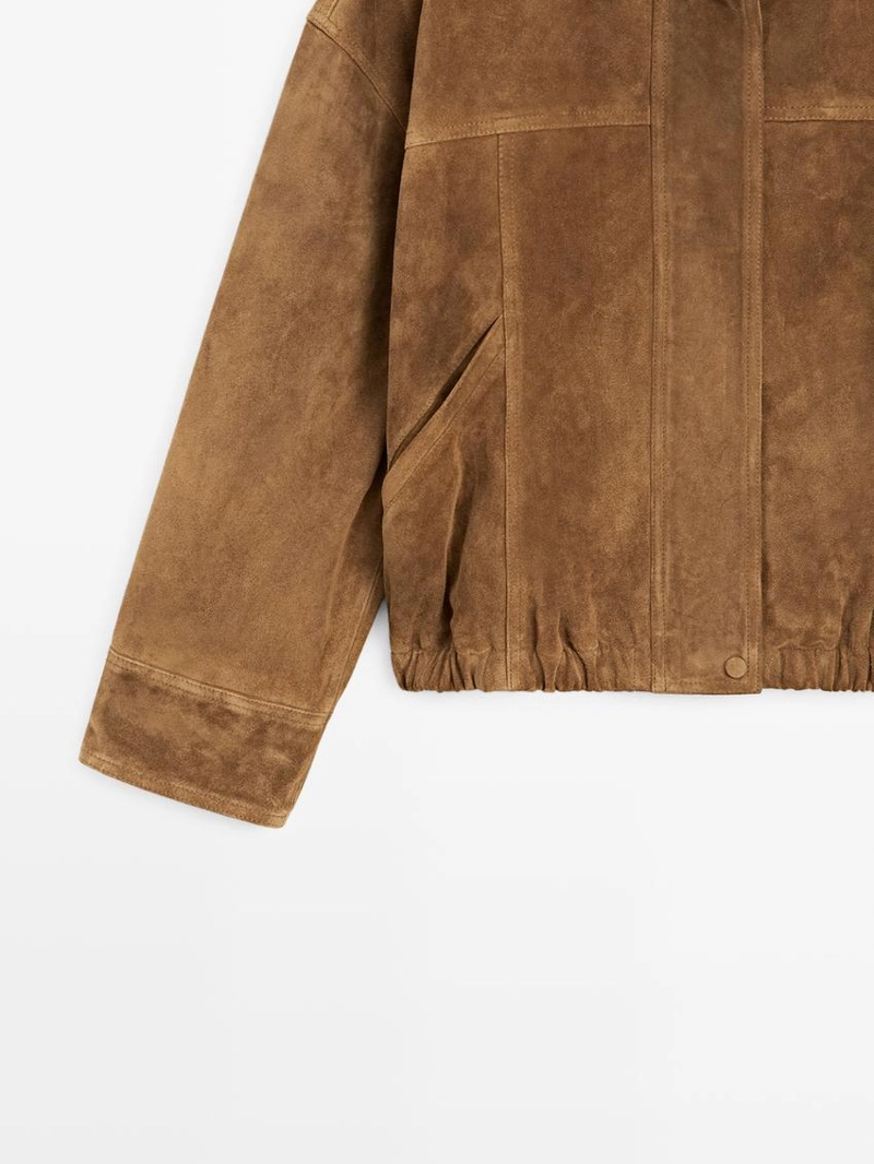 Короткая куртка из замши