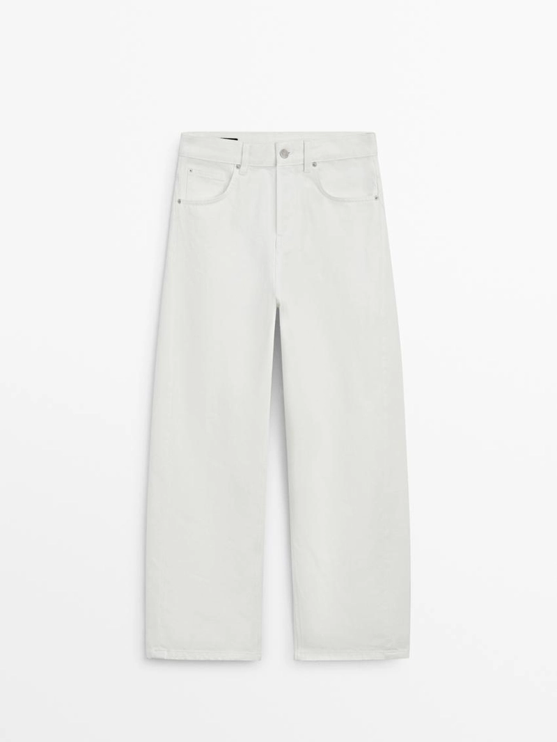 Джинсы с завышенной талией и свободным кроем