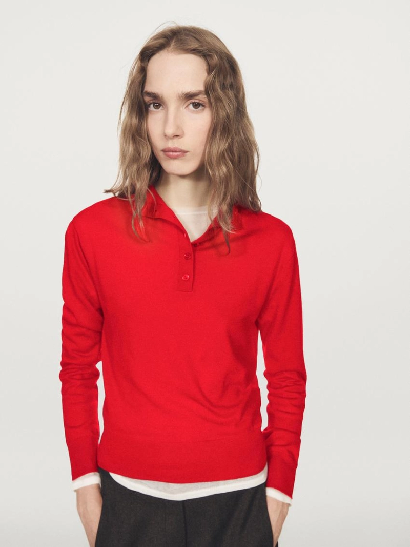 Вязанный свитер с отложным воротником и пуговицами