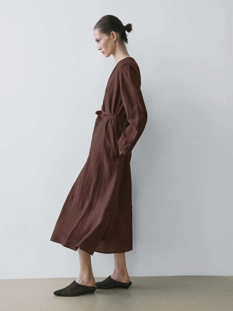 Платье-миди из льняно-вискозной ткани с поясом