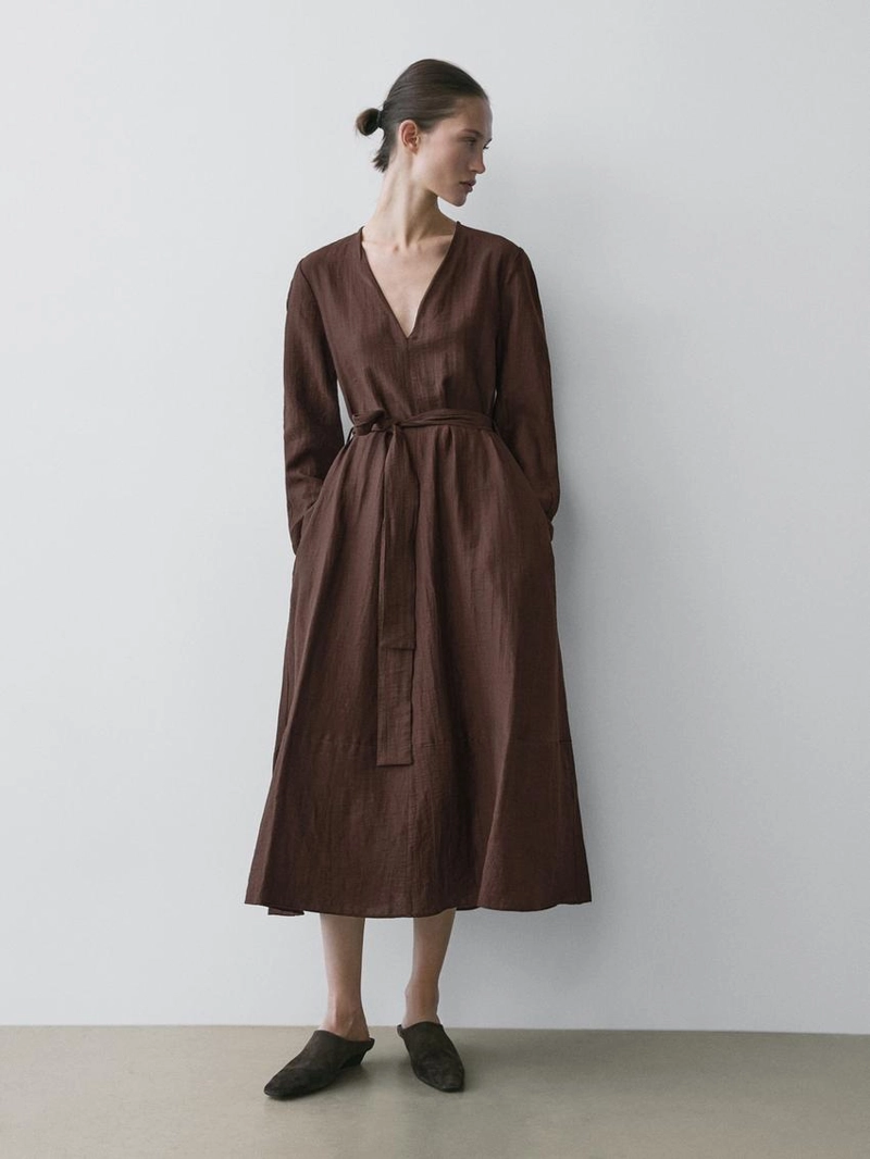 Платье-миди из льняно-вискозной ткани с поясом