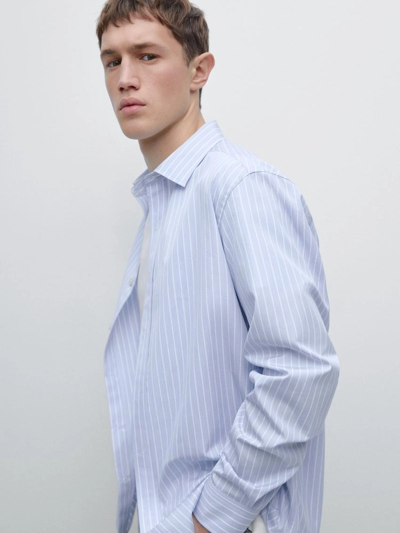 Рубашка с приталенным кроем в полоску