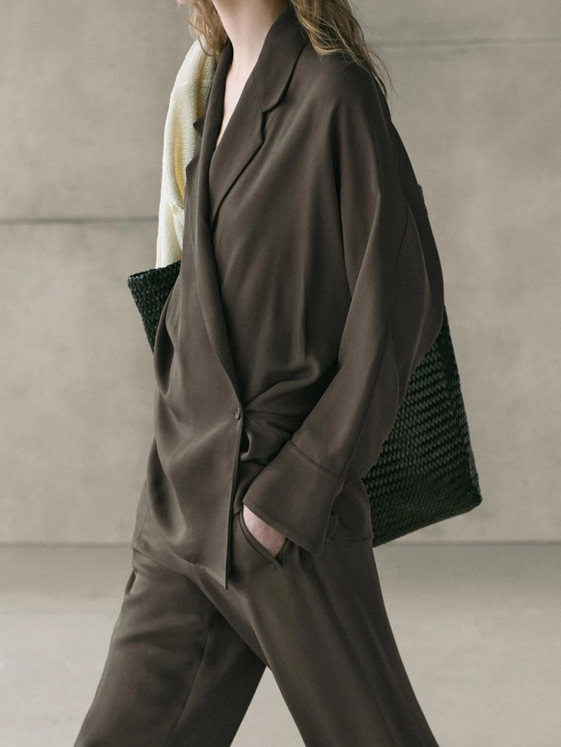 Рубашка с двубортным застежкой потока