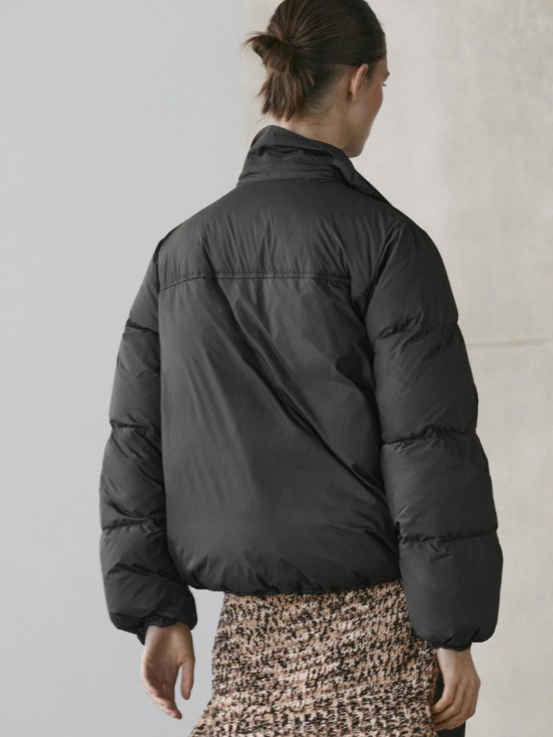 Пуховая бомбер-куртка