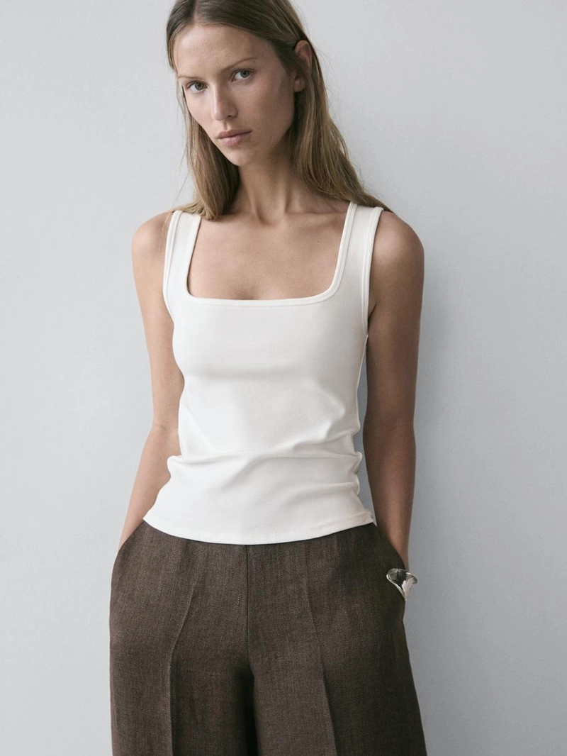 Майка без рукавов с квадратным вырезом