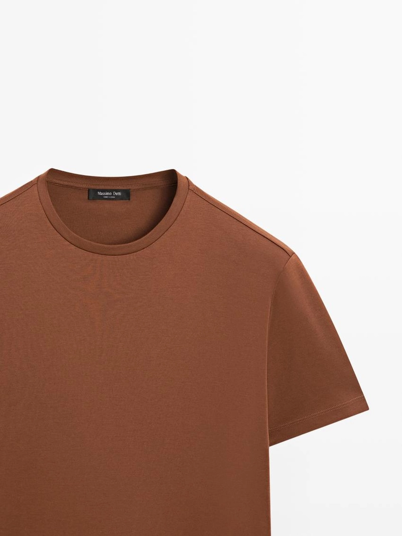 Футболка из хлопково-синтетической смеси с короткими рукавами