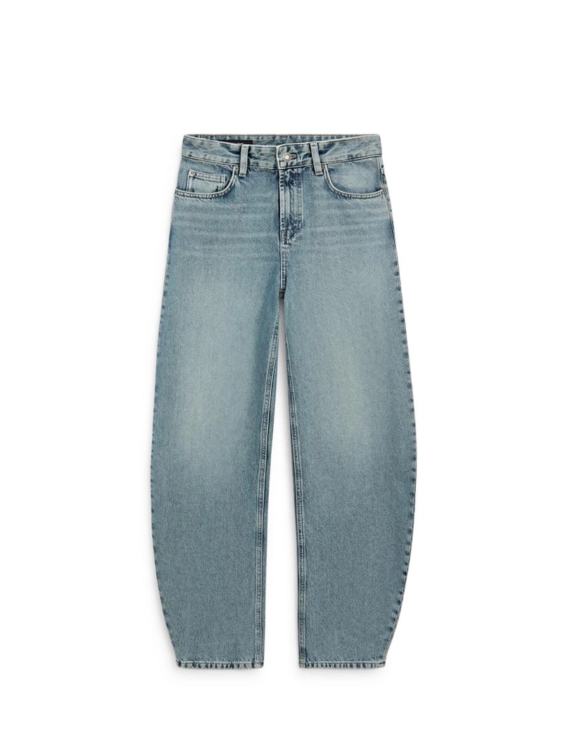 Джинсы с завышенной талией high-waist barrel fit