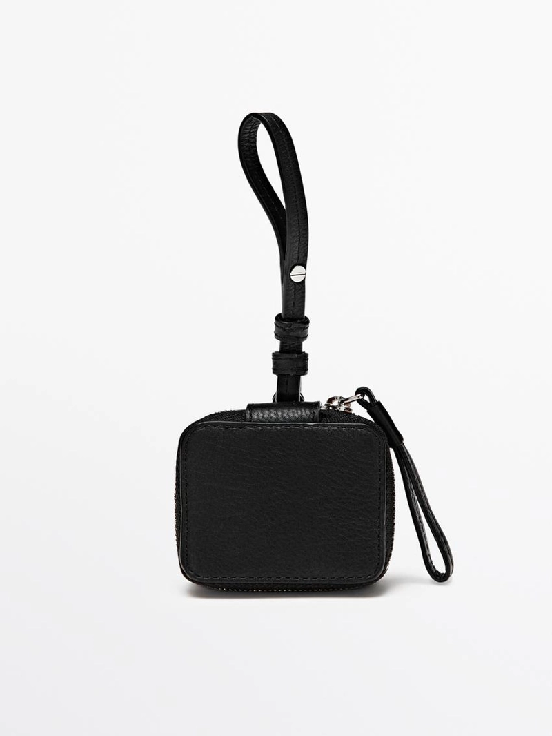 Чехол для airpods из кожи