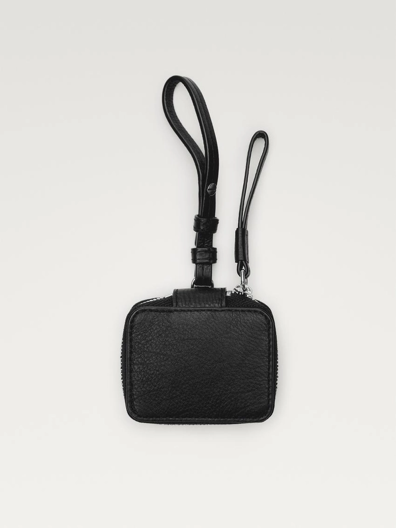 Чехол для airpods из кожи