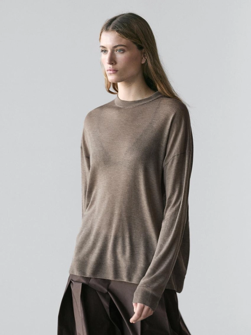 Свитер из шерстяной смеси в стиле oversize