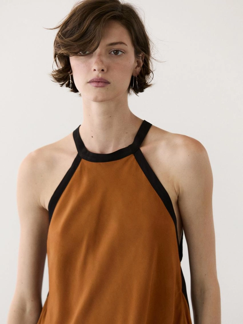 Платье миди с контрастными слоями