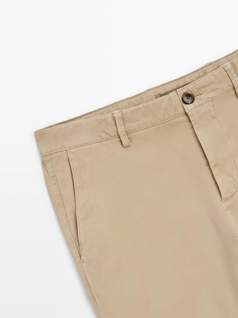 Брюки slim-fit с микротекстурой