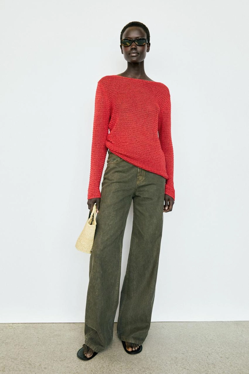 Вязаный свитер с лодочкой massimo dutti