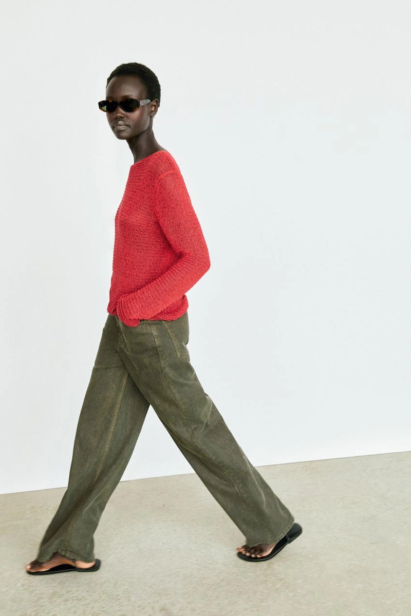 Вязаный свитер с лодочкой massimo dutti