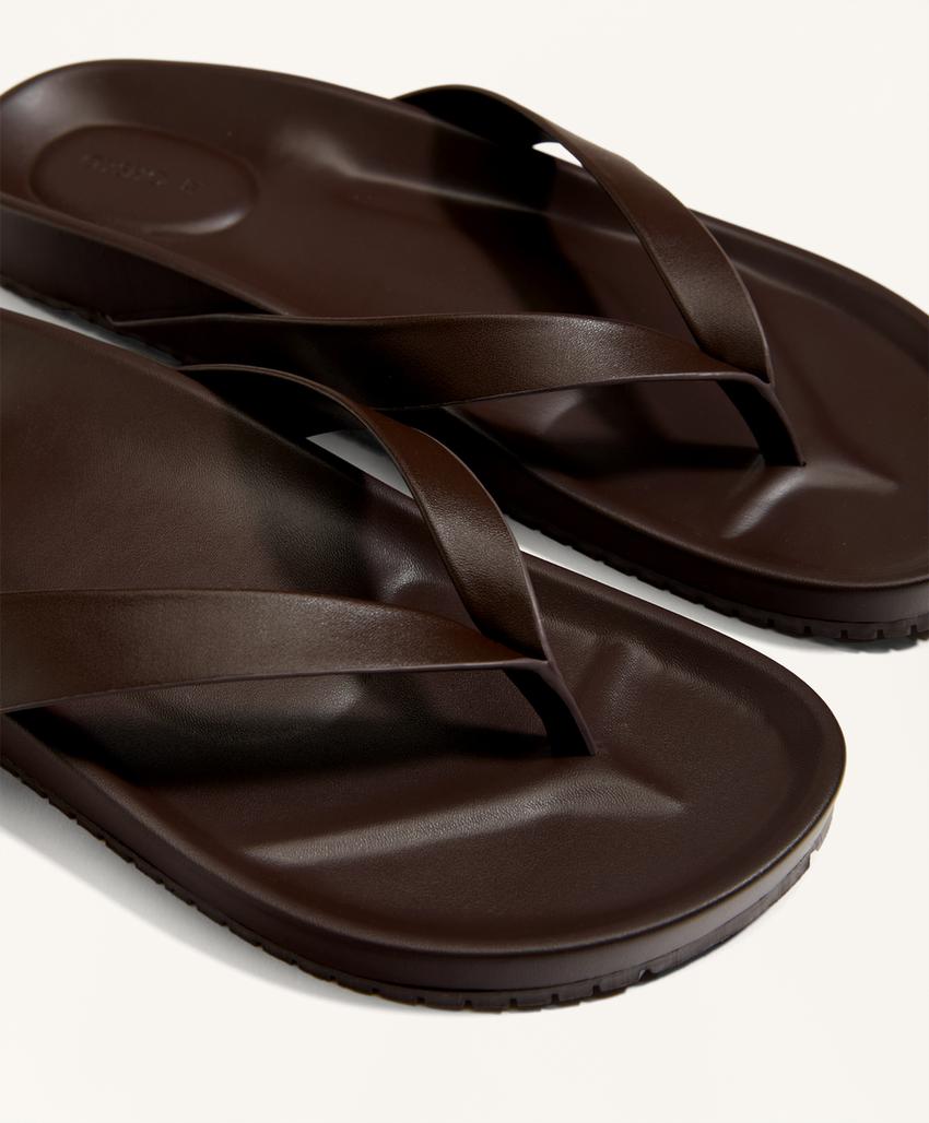 Sandália rasa tiras