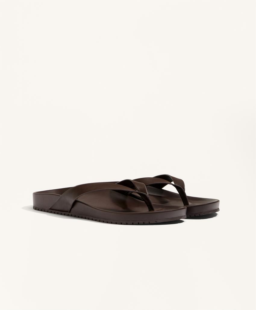 Sandália rasa tiras