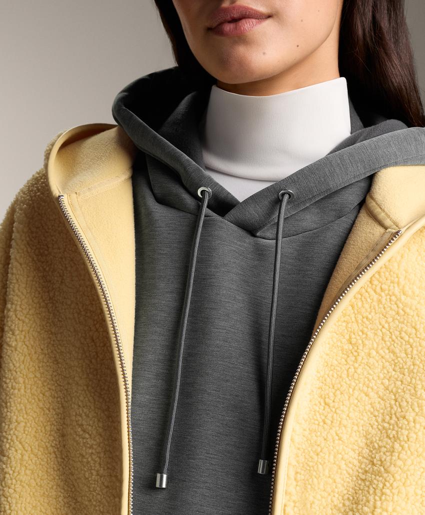 Куртка из искусственной овчины с капюшоном