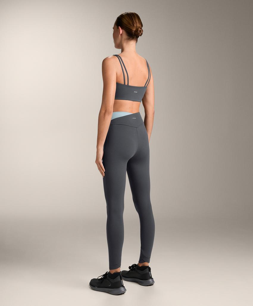 Спортивный бюстгальтер Comfortlux со средней степенью поддержки