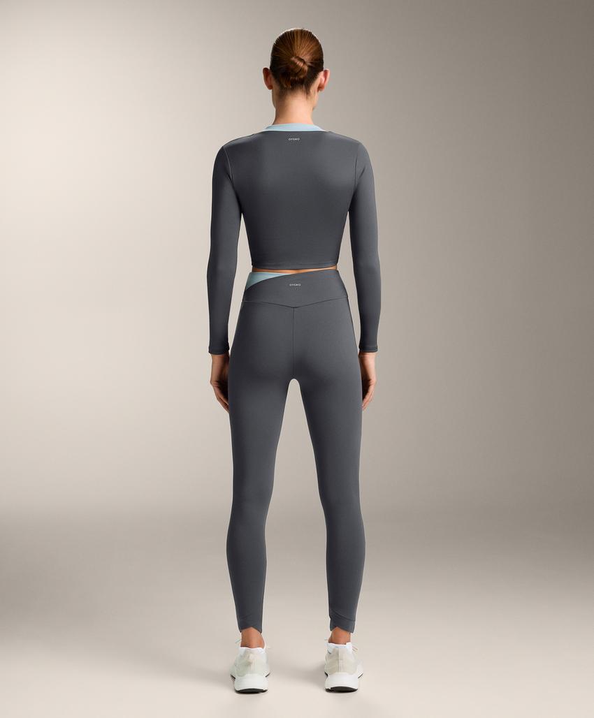 Tank top Comfortlux с длинным рукавом и контрастными деталями