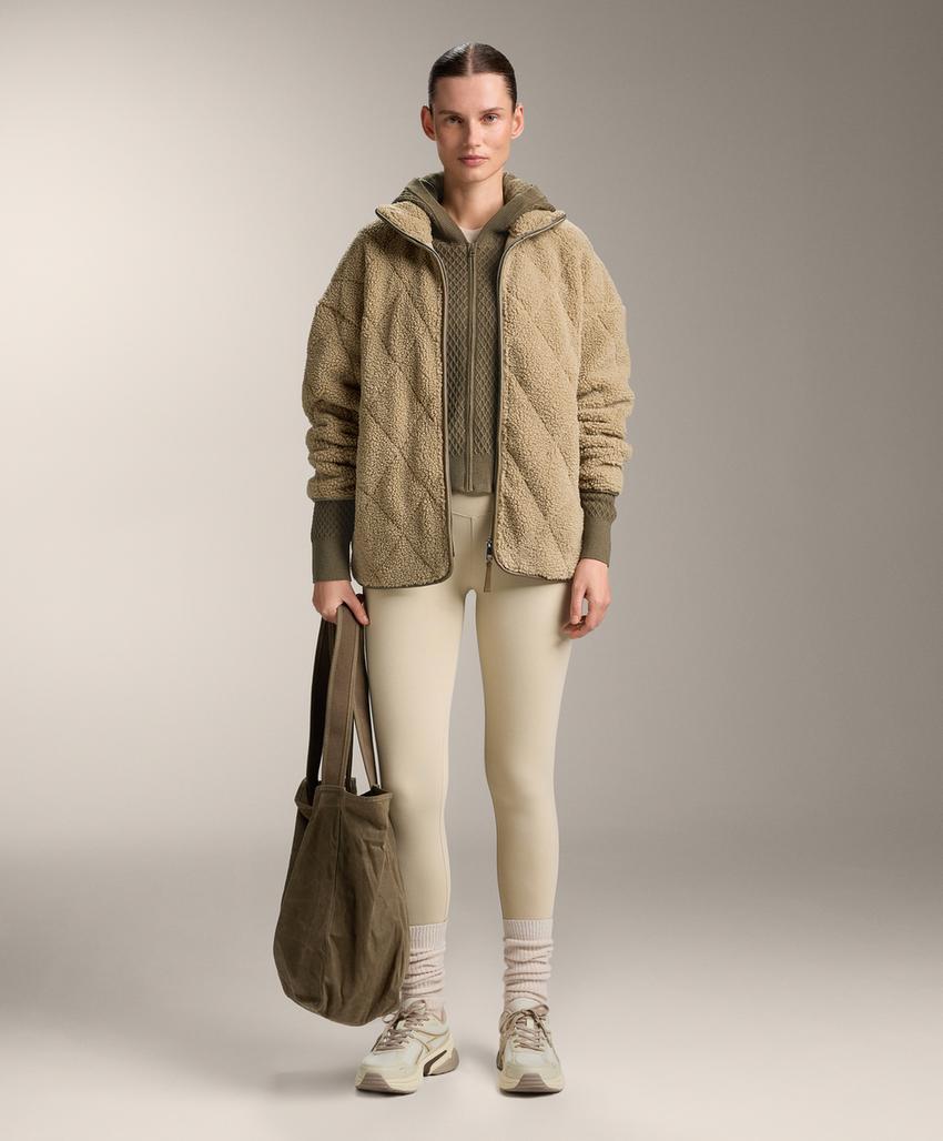 Стеганая куртка из искусственной овчины в ромбы