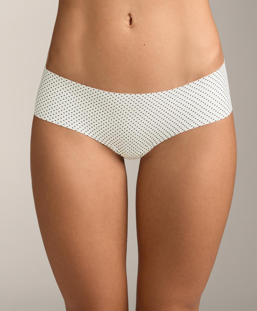 3 незаметных под одеждой трусов-хипстеров из смесового полиамида