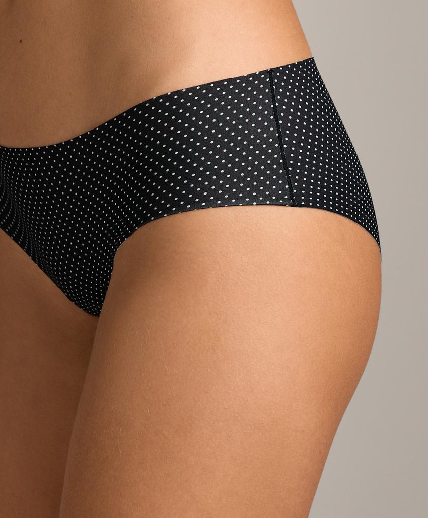 3 незаметных под одеждой трусов-хипстеров из смесового полиамида