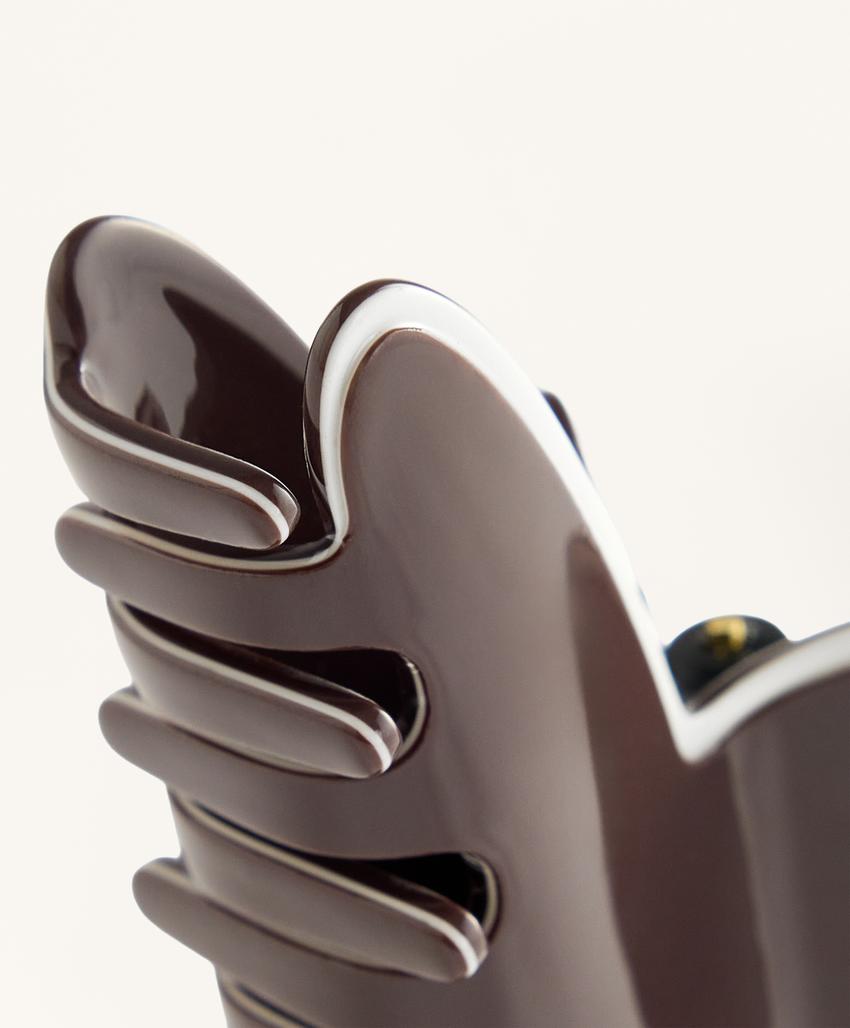 Большая заколка для волос с отделкой