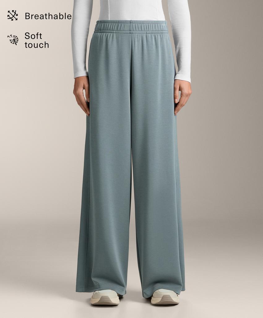 Прямые брюки в рубчик с модалом и мягкой на ощупь тканью