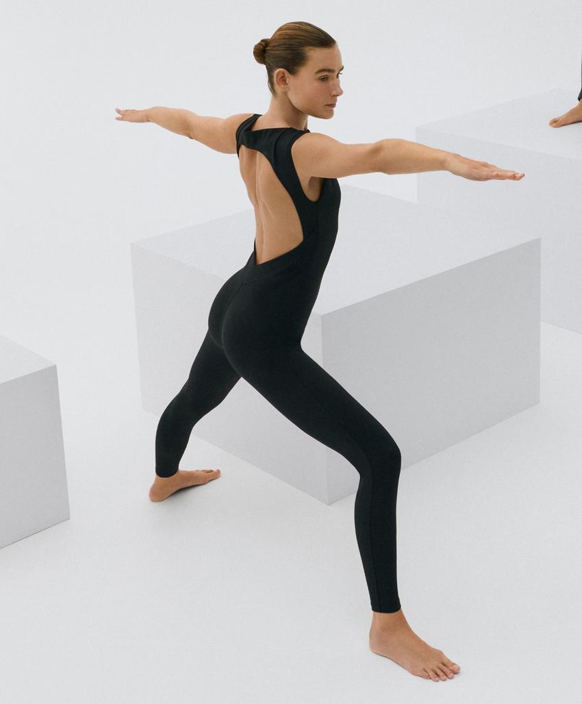 Длинный комбинезон Comfortlux с вырезом-лодочкой