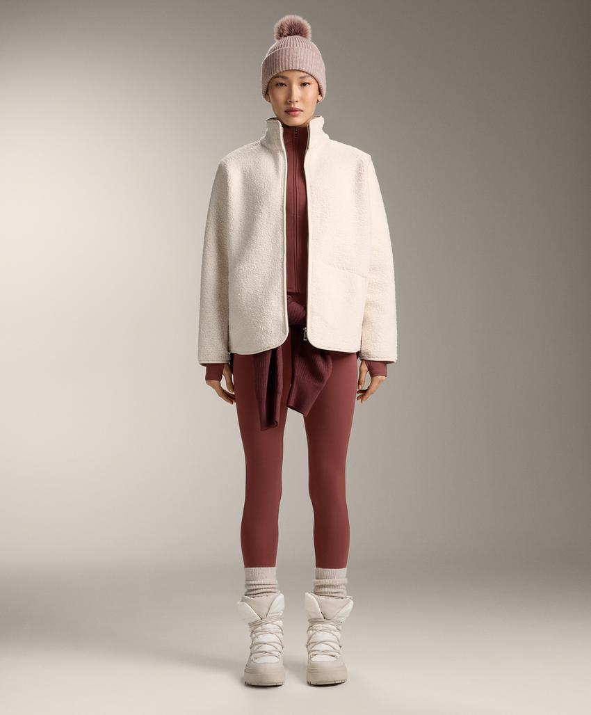 Легкая и теплая высокотехнологичная куртка