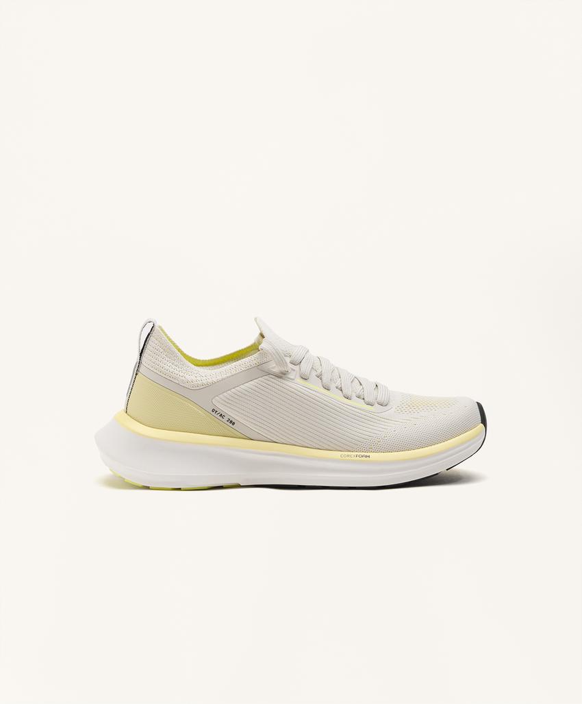 OY/AC 200 multi-activity Sport trainers