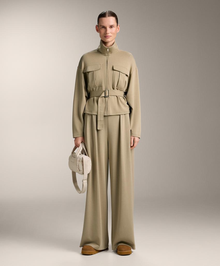 Широкие брюки со складками на талии из мягкой ткани с модалом