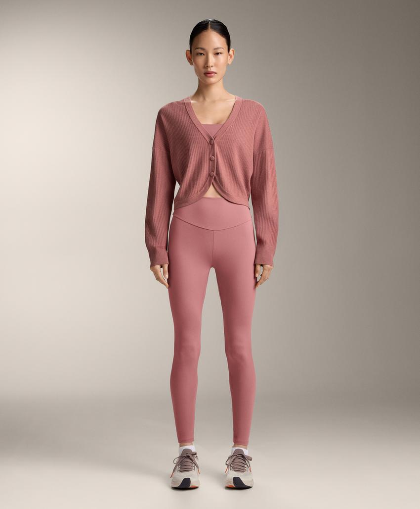 Вязаный кардиган в рубчик