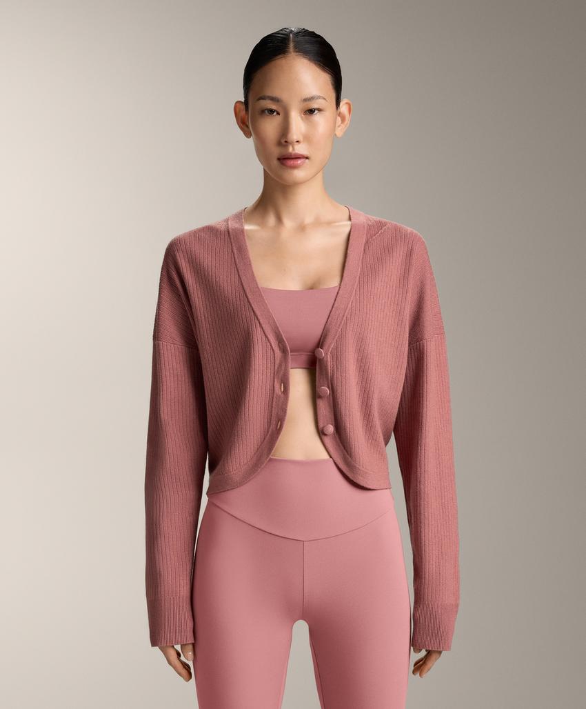 Вязаный кардиган в рубчик