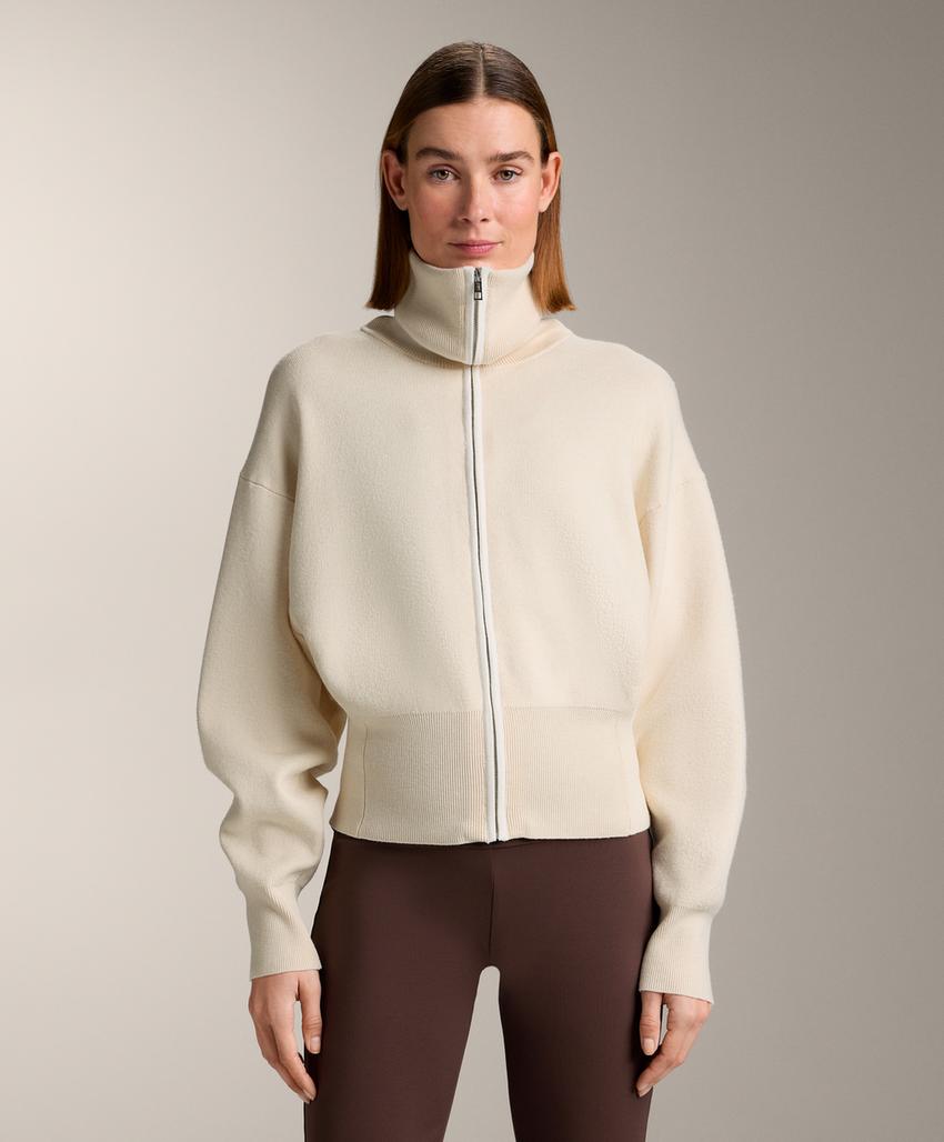 Вязаная куртка на молнии с контрастными деталями