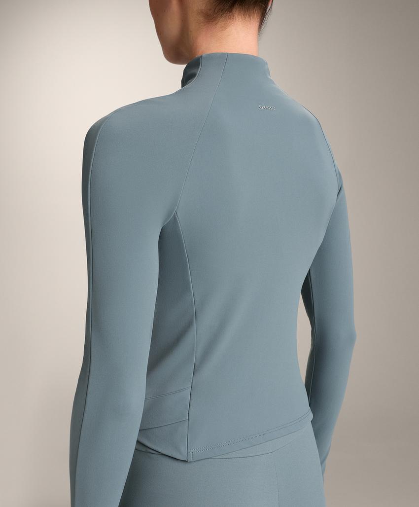 Легкая и теплая высокотехнологичная куртка