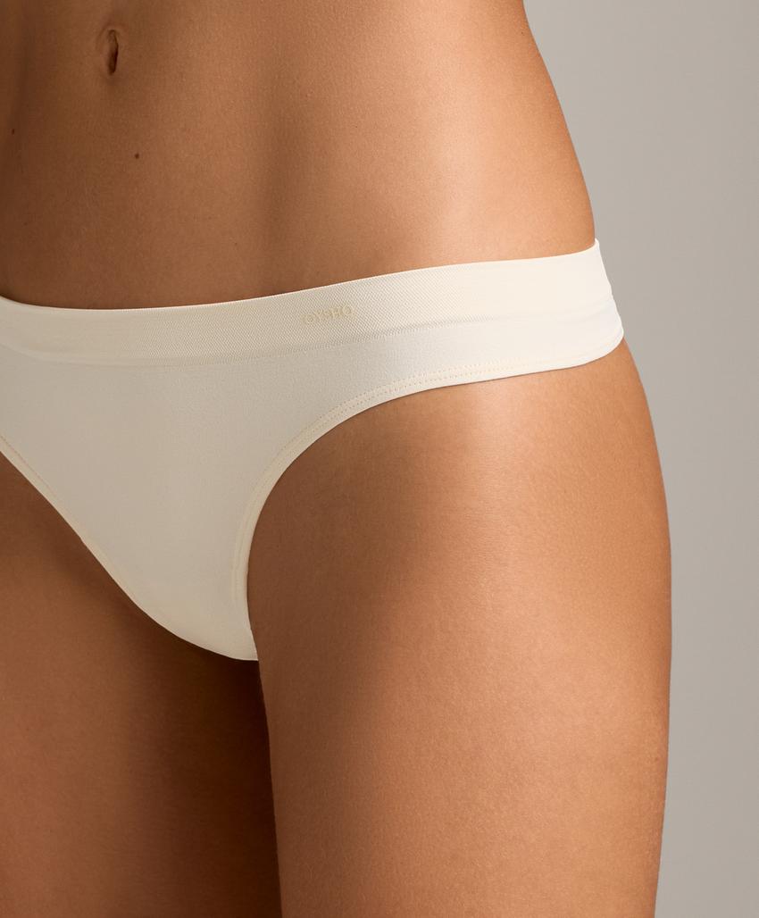 5 бесшовных трусов танга Seamless из мягкой ткани