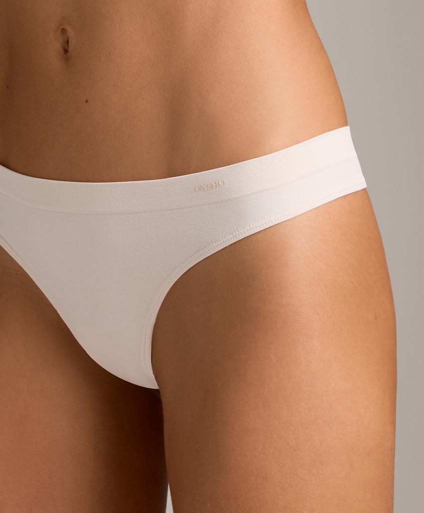 5 бесшовных трусов танга Seamless из мягкой ткани