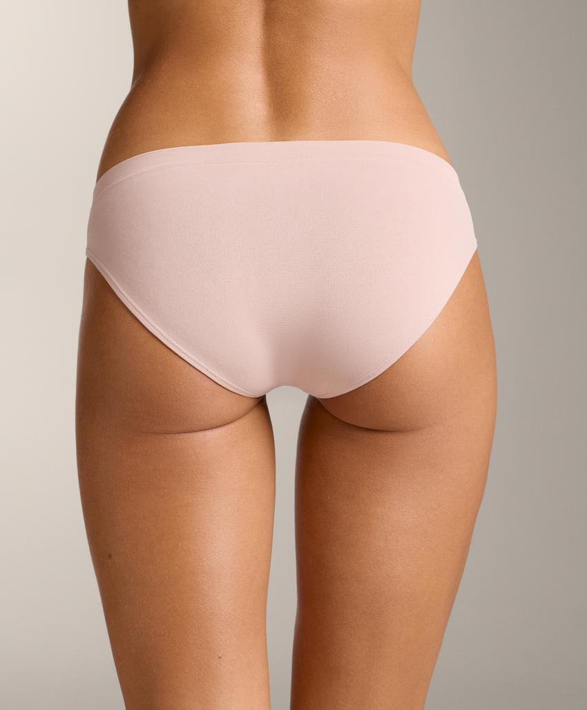 5 бесшовных классических трусов Seamless из мягкой ткани