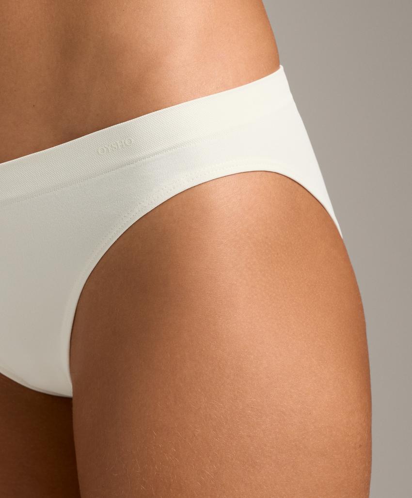 5 бесшовных классических трусов Seamless из мягкой ткани