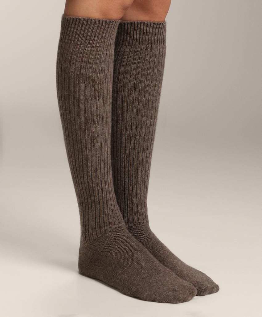 Гольфы с 18% кашемира и 13% шерсти