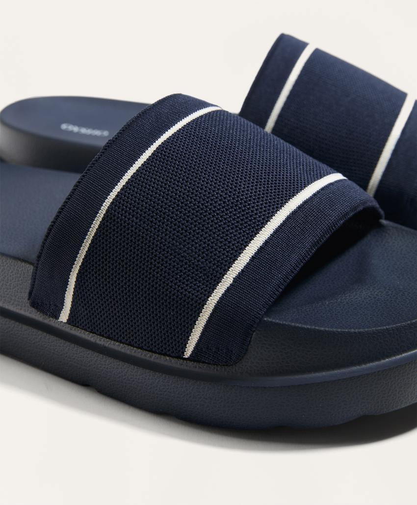 Пляжные сандалии